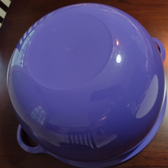 42 Cups Tupperware Thatsa Mega Bolw 42 Cups - Picture 3 of 7